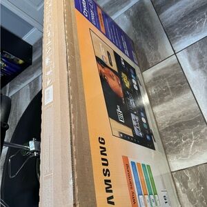 Samsung Crystal UHD 4K Smart TV
